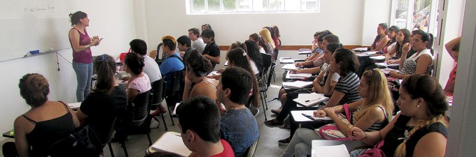 Acerca del Centro de Política Educativa
