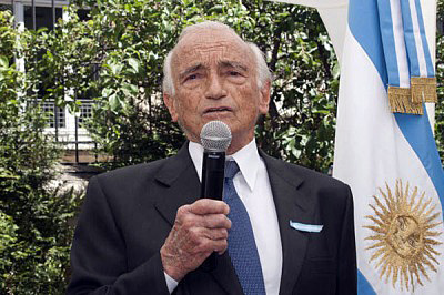 Aldo Ferrer