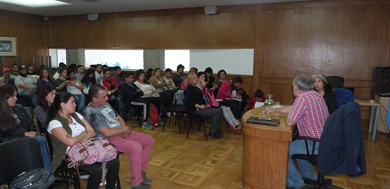 Santiago Rex Blis participó del Ciclo de Encuentros con investigadores, docentes y extensionistas