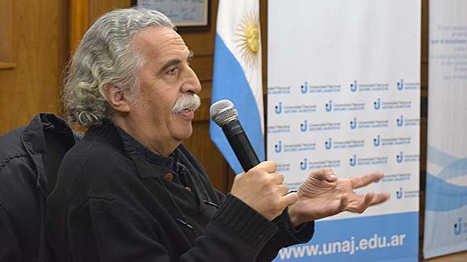 Daniel Santoro En La UNAJ. La Identidad Nacional Y El Peronismo