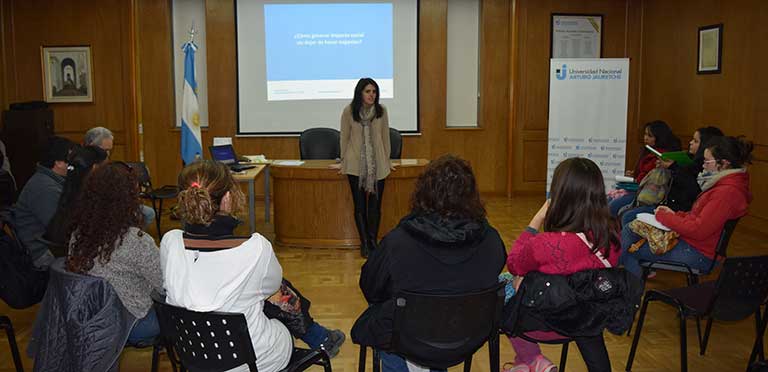 Academia Argentina Emprende: Taller Sobre Empresas Sociales Y Con Impacto