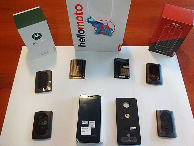 Donación de Motorola Mobility al Club de Emprendedores de la UNAJ