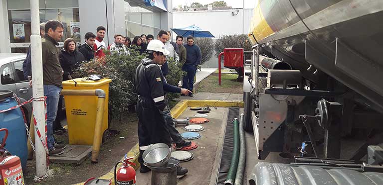 Becarios de Fundación Pampa asistieron a una jornada de capacitación