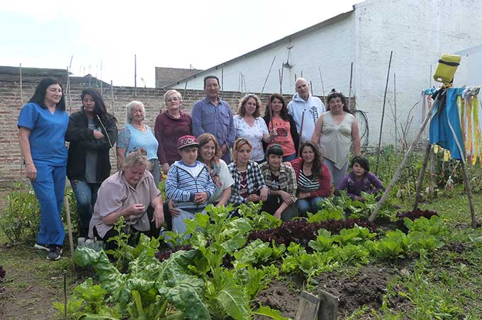 Capacitación sobre huerta orgánica a vecinos de la zona rural de Varela