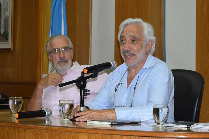 Presentaron El Libro Clases Medias Argentinas. Modelo Para Armar.