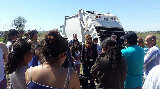 Docentes y estudiantes de la UNAJ trabajan para optimizar el trabajo de recicladores de Florencio Varela