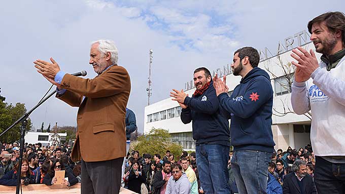 Salvemos a la UNAJ: La comunidad reafirmó su apoyo a la Universidad Nacional Arturo Jauretche