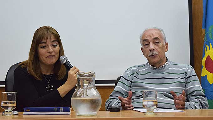 Presentación del libro “NO al macrismo desde el Trabajo Social” de Norberto Alayón