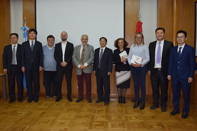 Firma de Convenio con la Universidad Normal de Jiangsu, China.