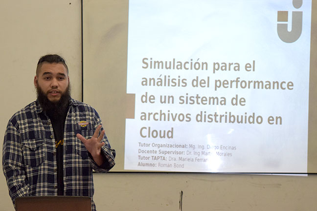 Un Nuevo Graduado De Ingeniería En Informática