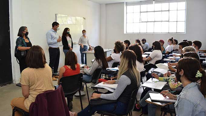 De Manera Presencial, Comenzaron Las Clases Para Los Ingresantes