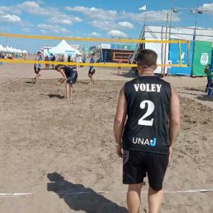 Destacada Participación De La UNAJ En Los Juegos Universitarios De Playa