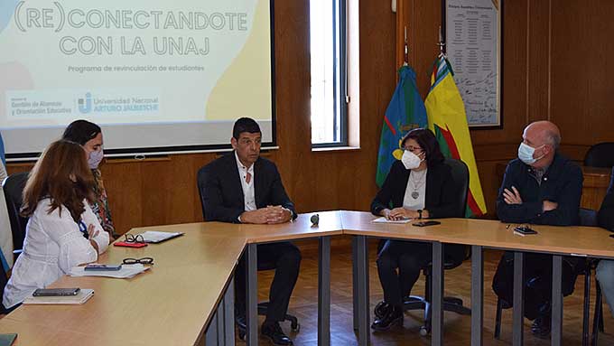 Presentaron el programa (Re)Conectándote con la UNAJ