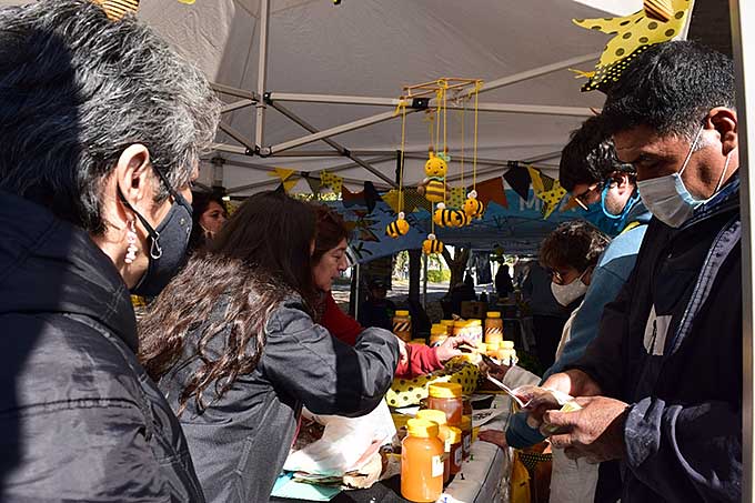 II Congreso Apícola del Periurbano en la UNAJ
