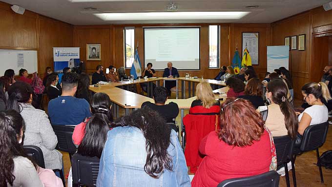 Presentación Del Libro “Singularidades En Común. Juventudes, Instituciones Y Derechos”