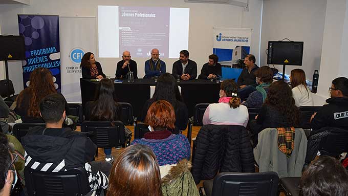 Presentaron en la UNAJ el Programa Jóvenes Profesionales del Consejo Federal de Inversiones