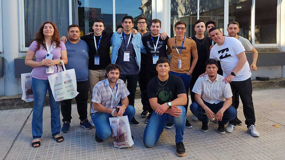 Estudiantes de la UNAJ en el 10mo. Congreso Nacional de Ingeniería Informática / Sistemas de Información
