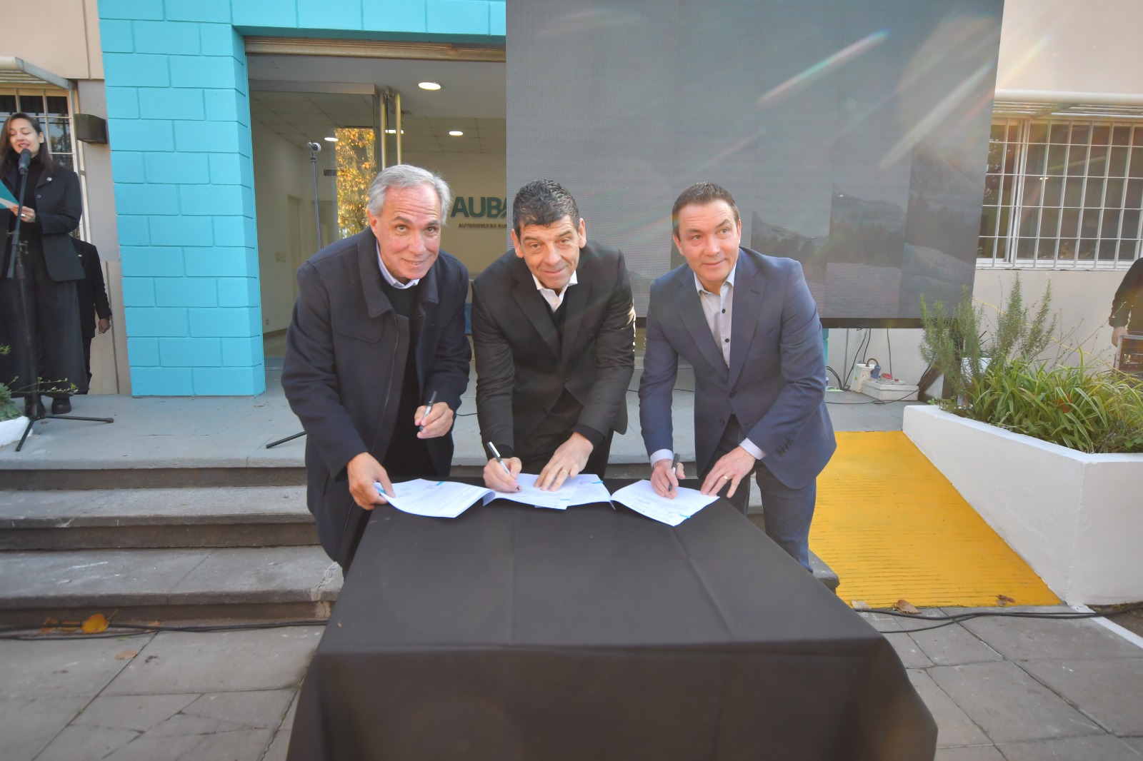Convenio con AUBASA y el Municipio de Florencio Varela para ampliar las actividades educativas, sociales y deportivas en Ingeniero Allan