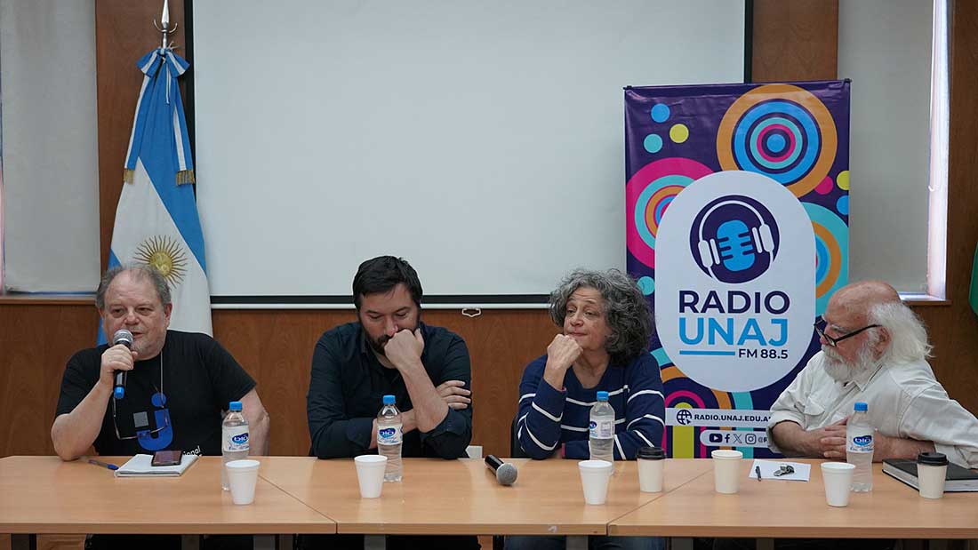 Juan Sasturain, Liliana Escliar Y Nicolás Ferraro En La UNAJ