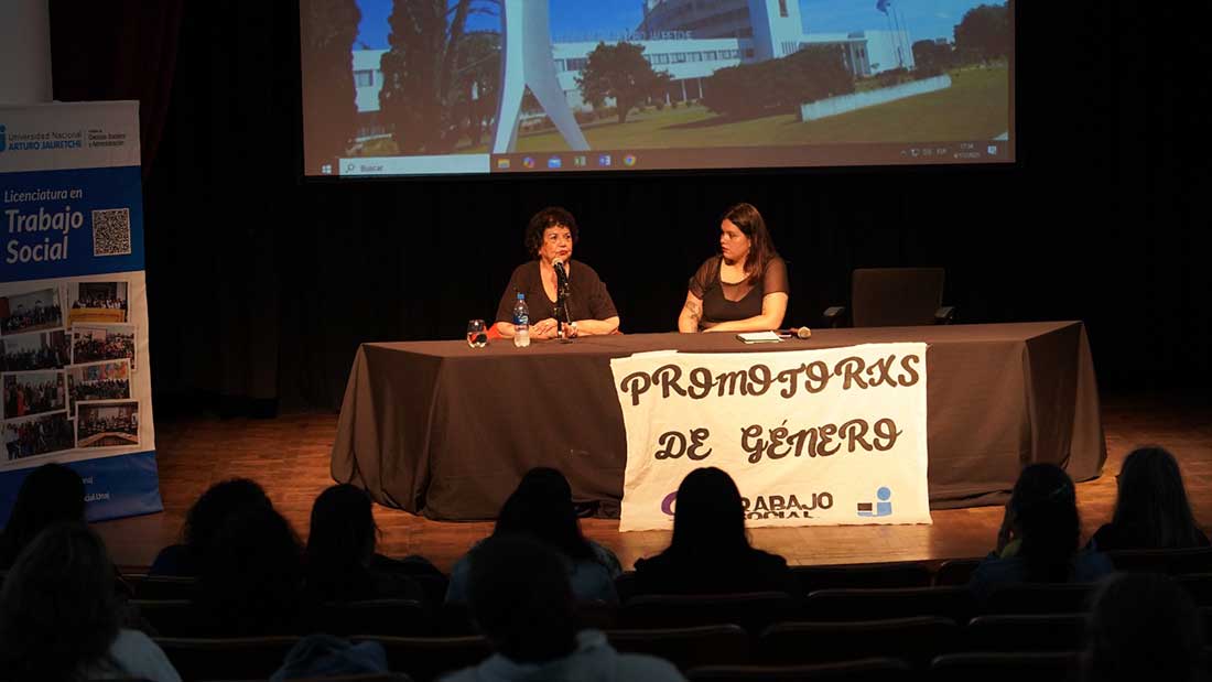 Conversatorio sobre violencias por motivos de género con Dora Barrancos