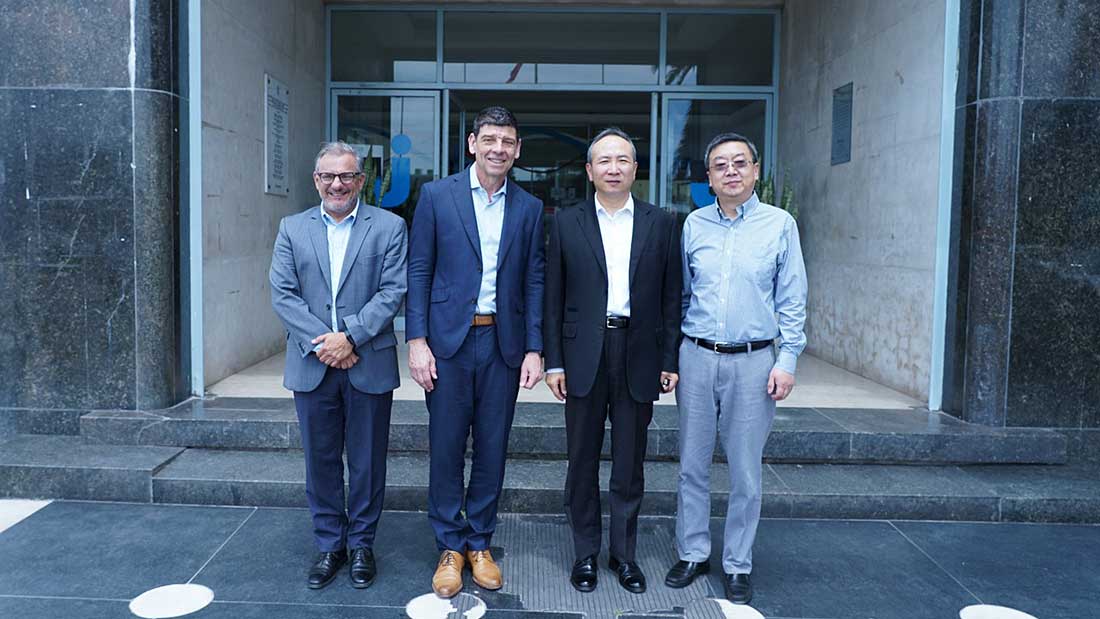 El Embajador de China en Argentina visitó la UNAJ