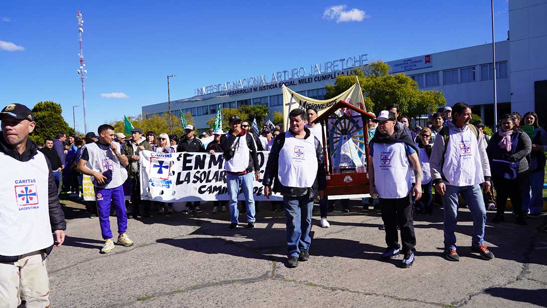 La UNAJ participó de la Caminata de la solidaridad 2026